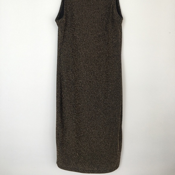 Atmosphere Dress in Black with Gold Threads - Picture 14 of 14